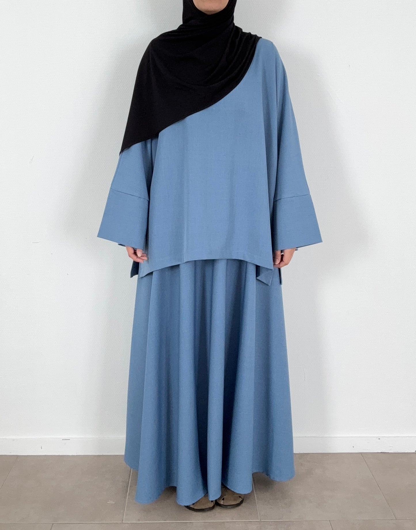 Blue set with flared skirt