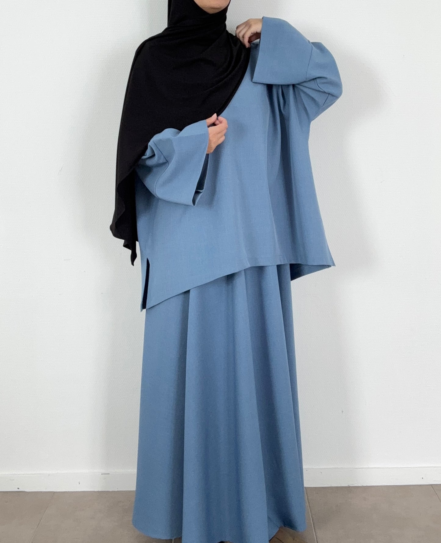 Blue set with flared skirt