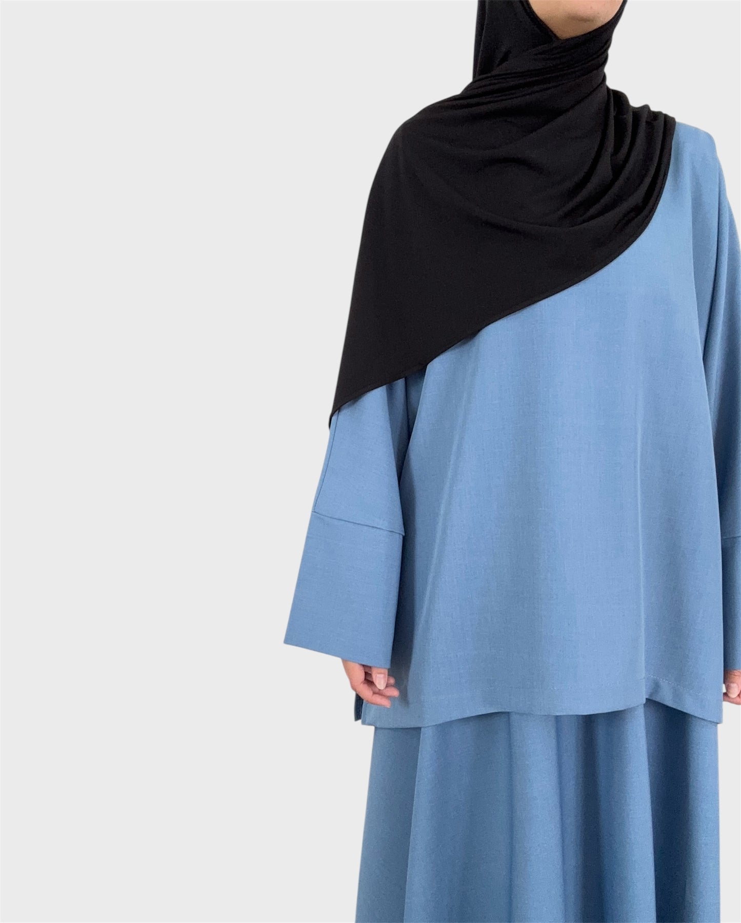 Blue set with flared skirt