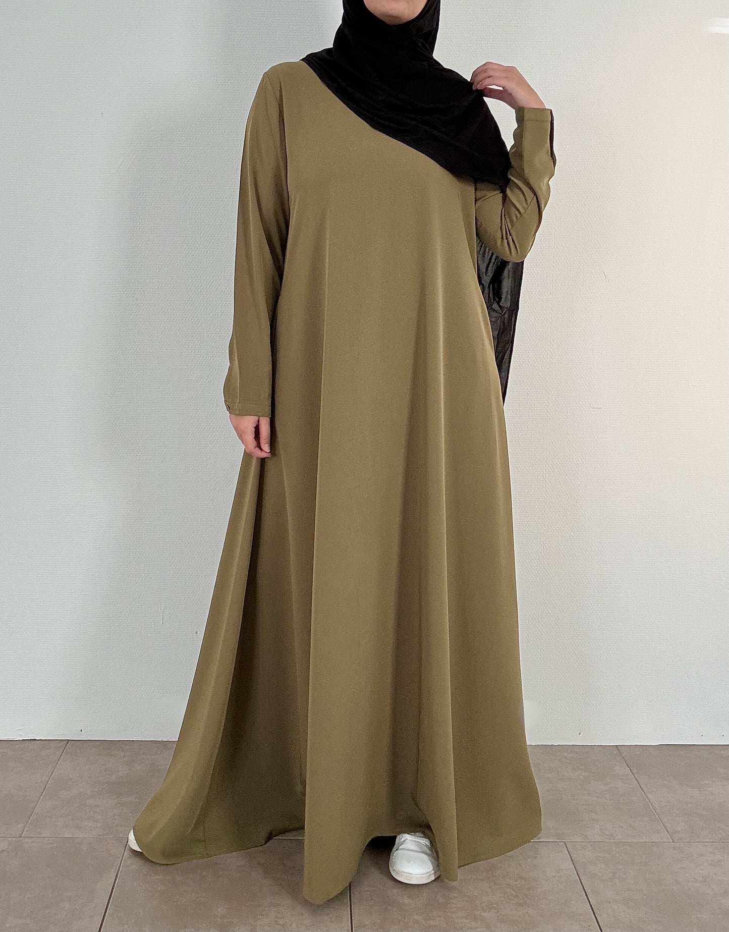 عباية زيتونية