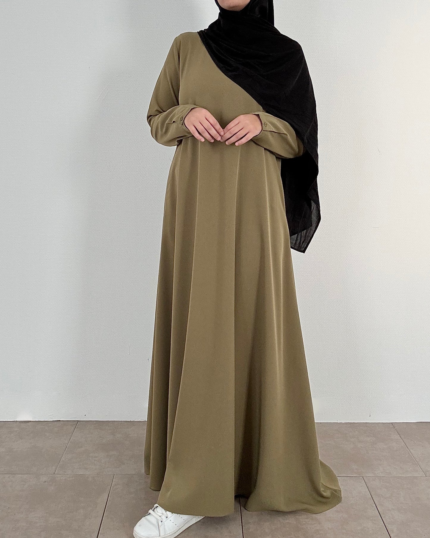 عباية زيتونية
