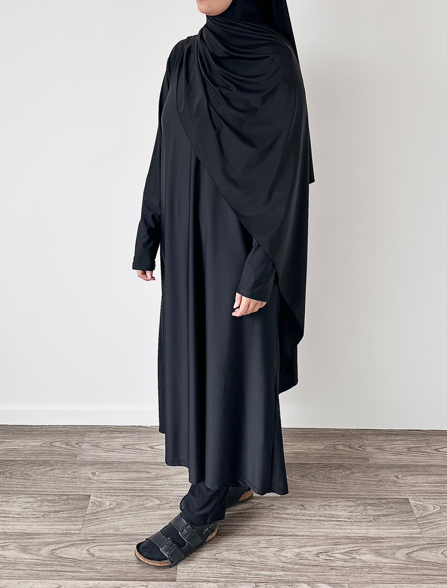 بوركيني اسود