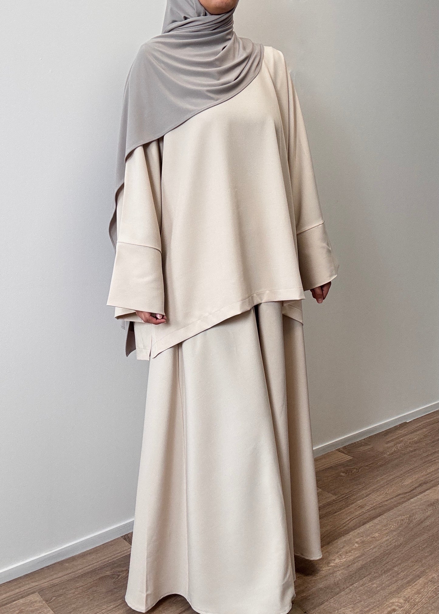 Beige set with flared skirt