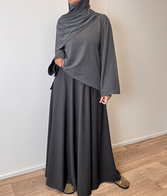 Anthracite flared skirt
