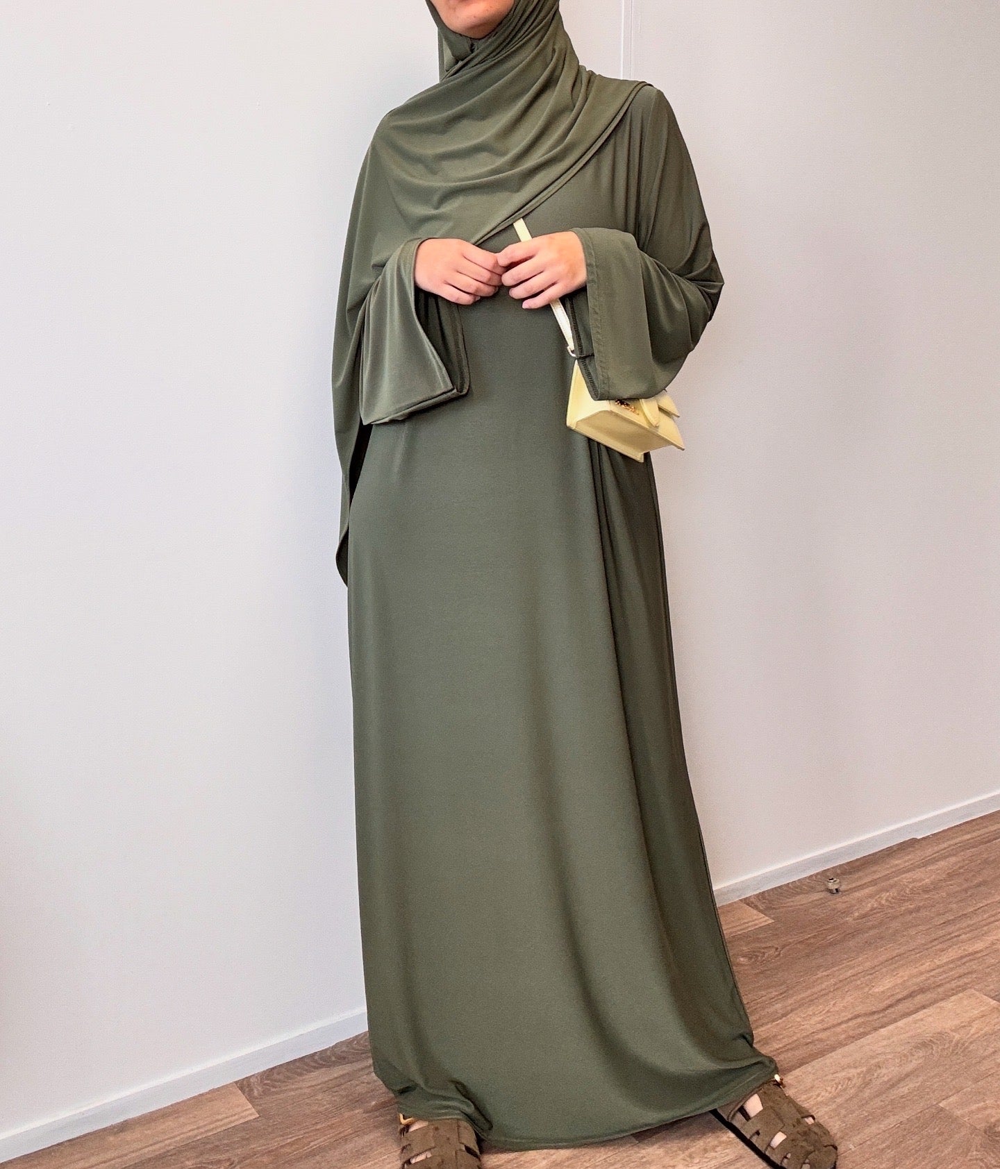 Abaya en jersey kaki premium