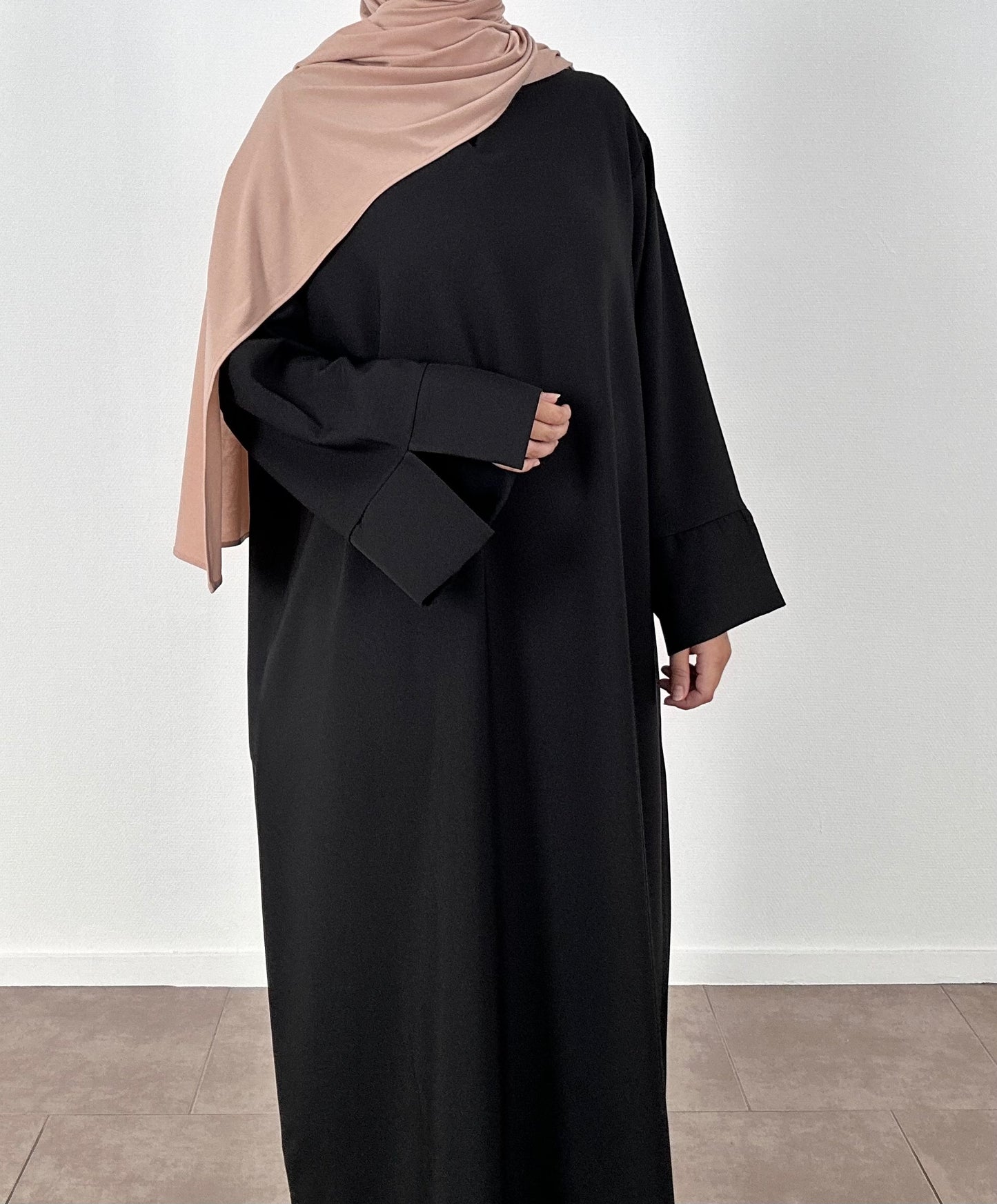 Black seoul abaya