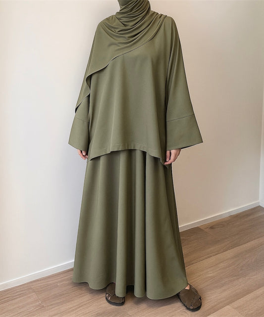طقم كاكي مع تنورة واسعة