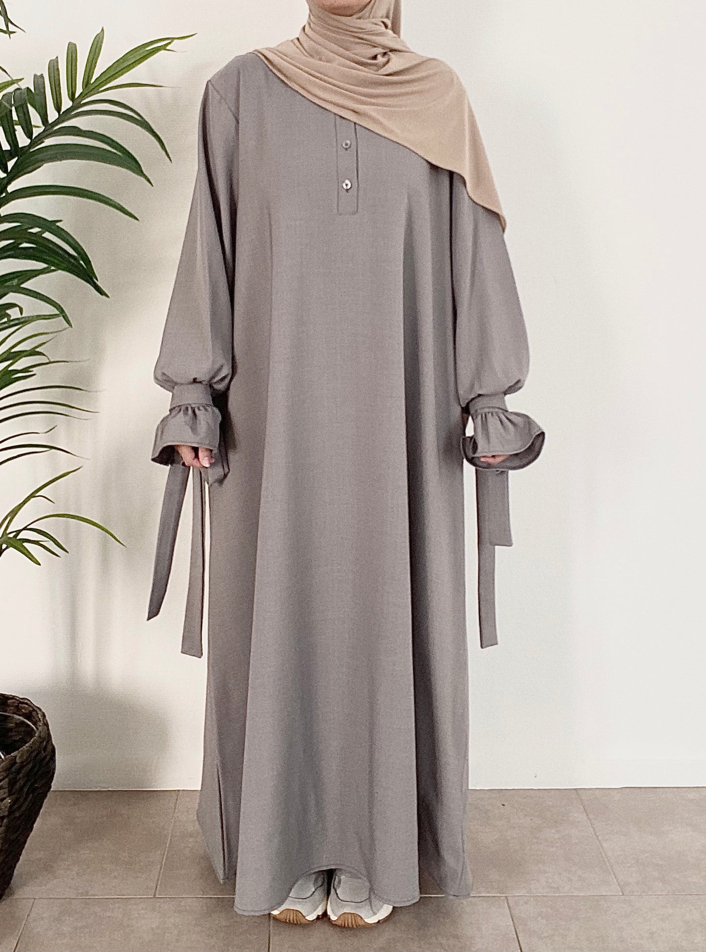 Grey tulip abaya