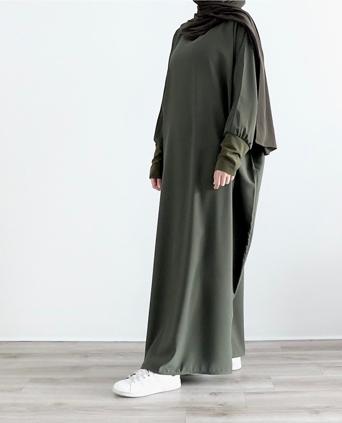 Essentiel abaya